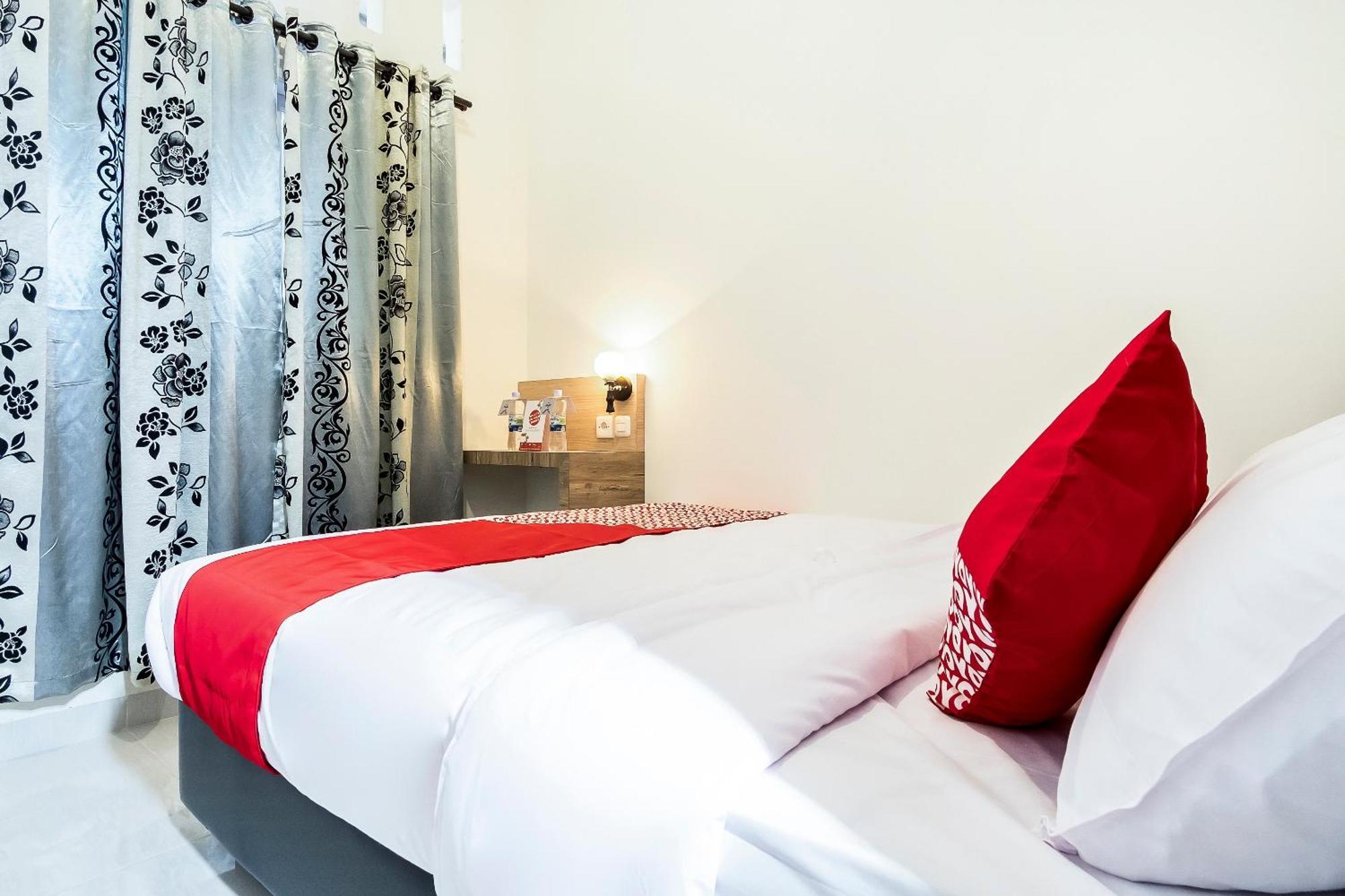 Super Oyo Capital O 873 Kamani Homestay Syariah Medan Kültér fotó